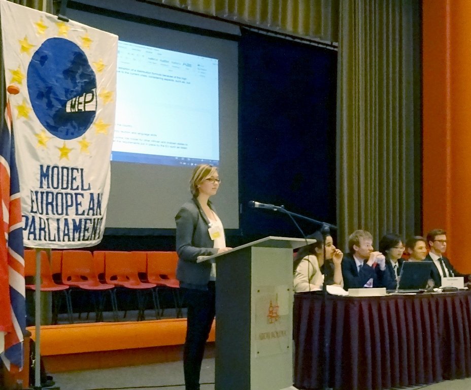 Ellys, Elly-Heuss-Gymnasium, Europa1