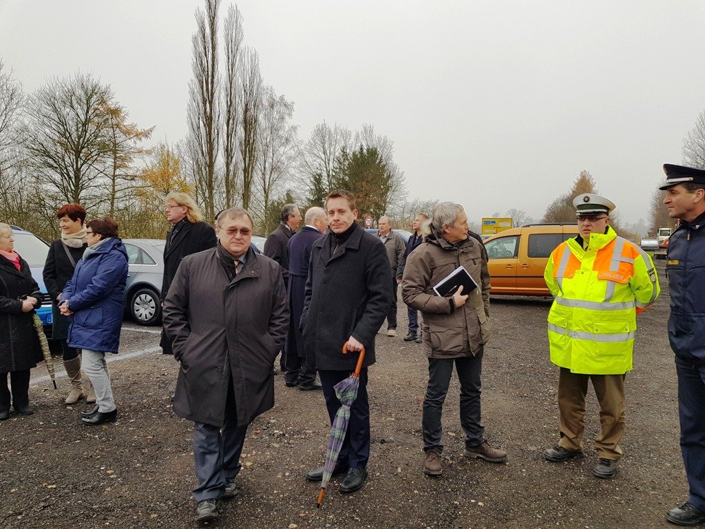 Eröffnung Kreisverkehr Radweg Baugebiet Neustadt (1)