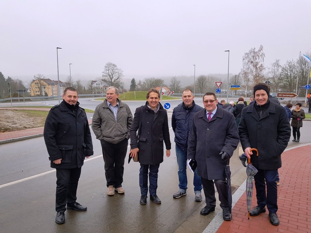 Eröffnung Kreisverkehr Radweg Baugebiet Neustadt (77)