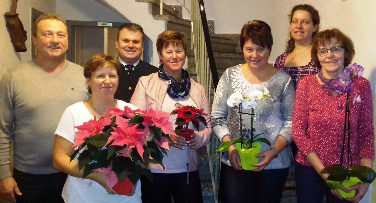 Erstplatzierte_mit_BGM_und_Vorsitzender__Anita_Greger