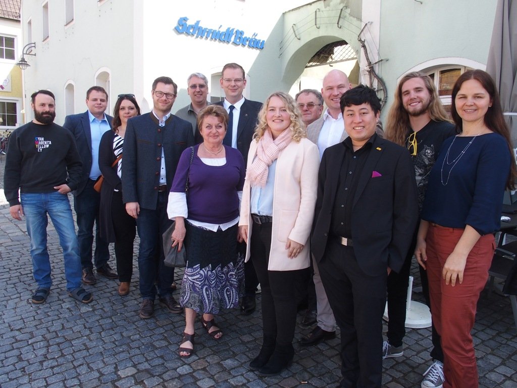 FDP-Oberpfalz-Bezirkstag-in-Schwandorf-Neuwahlen-Vorstandschaft-Bezirkstagvorsitz