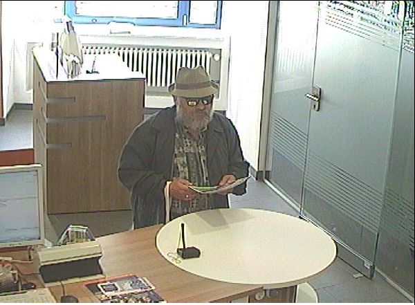 Fahndungsfoto_frontal (1)