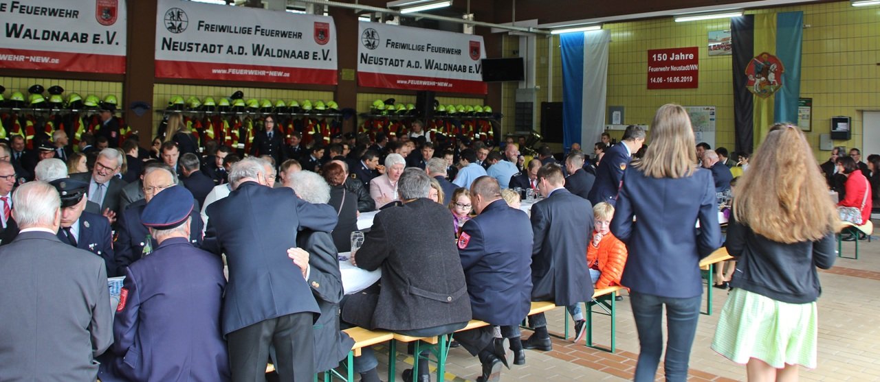Fahrzeugweihe Segnung Feuerwehr, Neustadt (14)