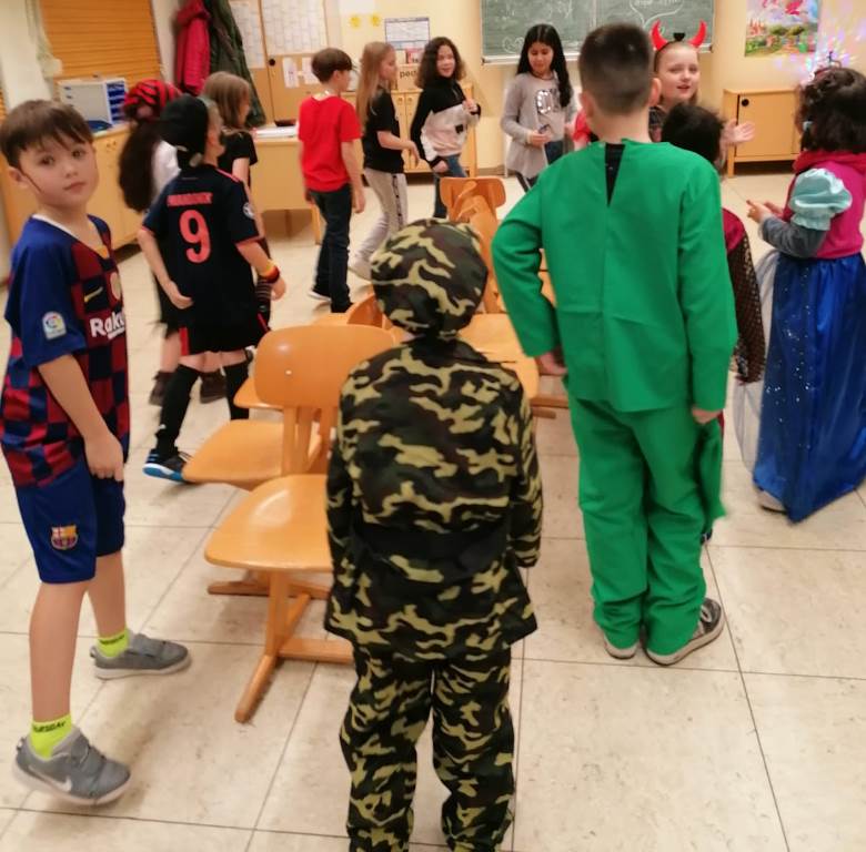 Faschingsdisko Kinderfasching Grafenwöhr Ganztagsschule07