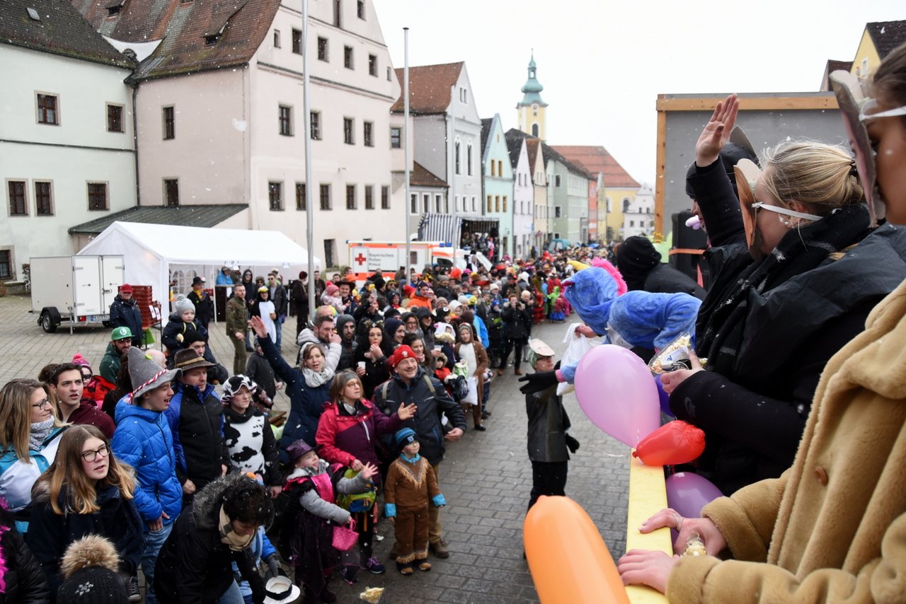 [Update] Ermittlungen gegen Mitglieder des Faschingsvereins Neustadt - Vorstand nimmt Stellung