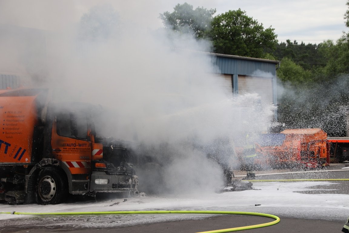 Feuer Firmengelände Betriebshof Grafenwöhr Bilder NEWS505