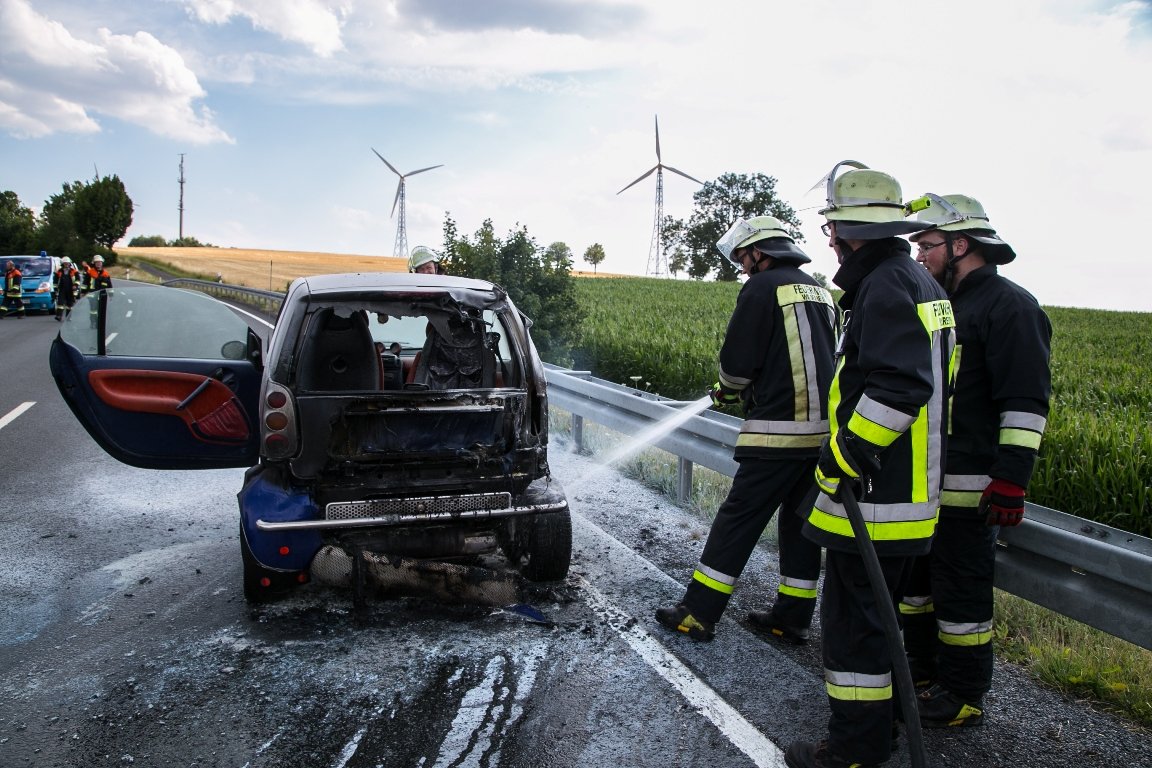 Feuer Smart brennender Smart Unfall 2