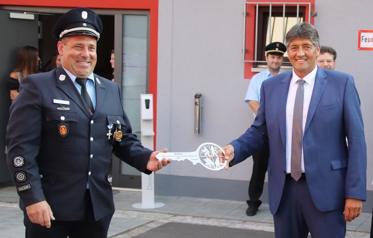 Feuerwehr Hütten Neues Fahrzeug Neues Feuerwehrgerätehaus 1