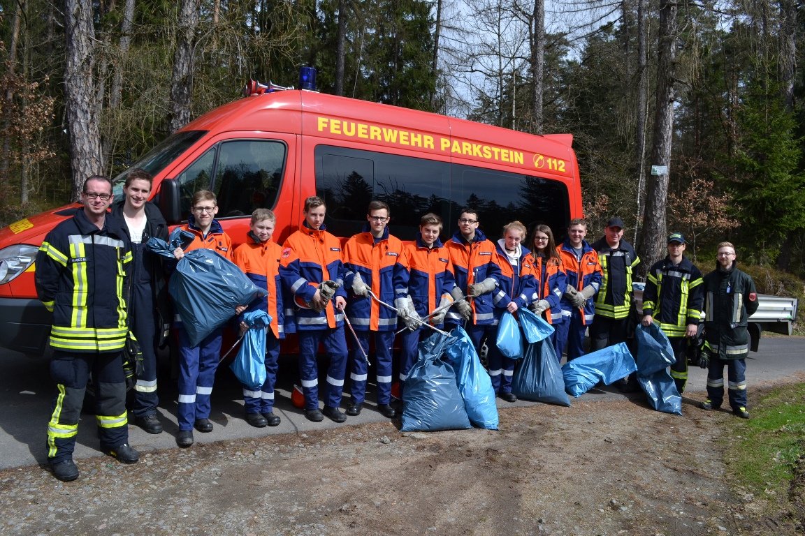 Feuerwehr Parkstein, Rama Dama, Müll aufräumen3