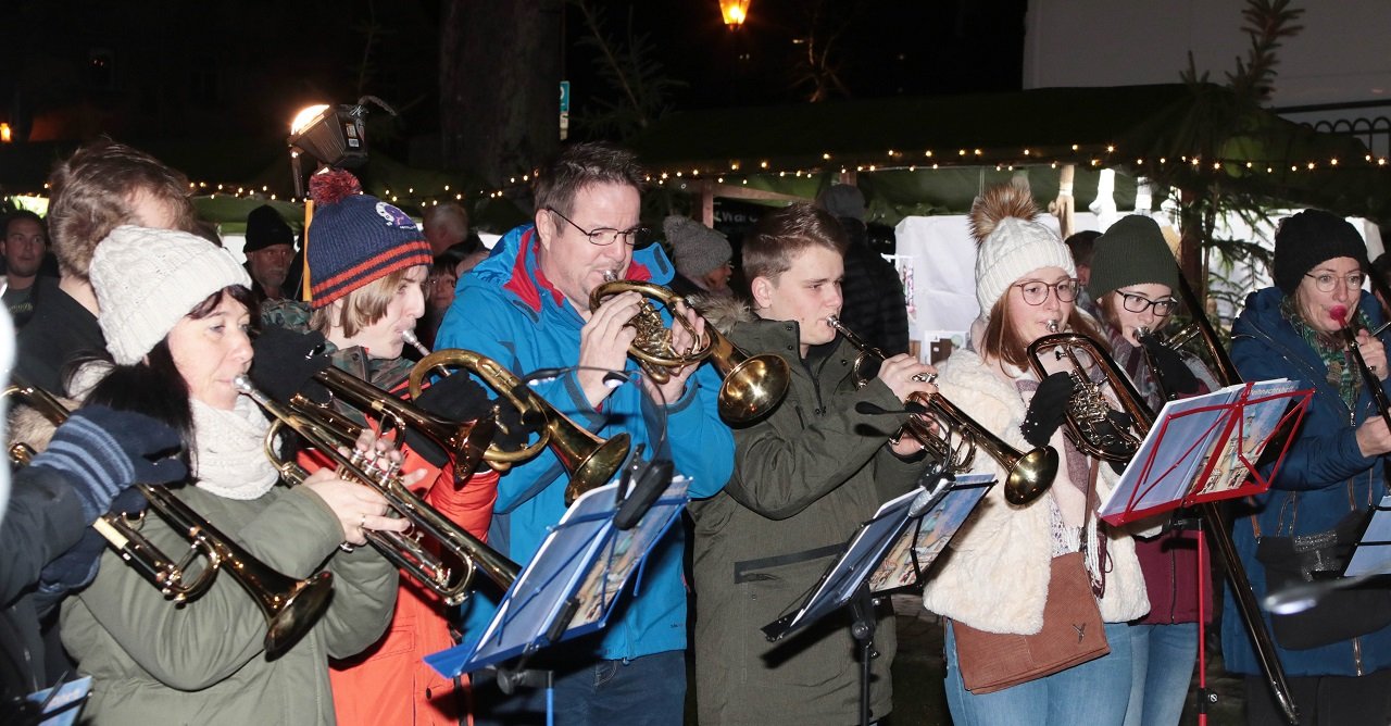 Floss_Frauen Union_Adventsmarkt_3