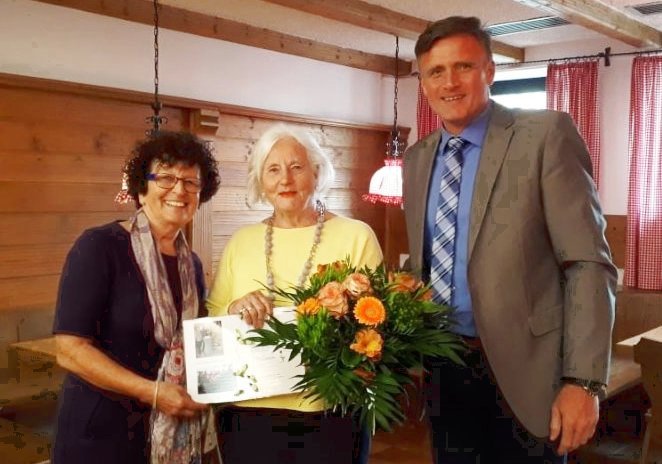 Ein Vierteljahrhundert mit Herzblut dabei: Karin Schwarz feiert Jubiläum