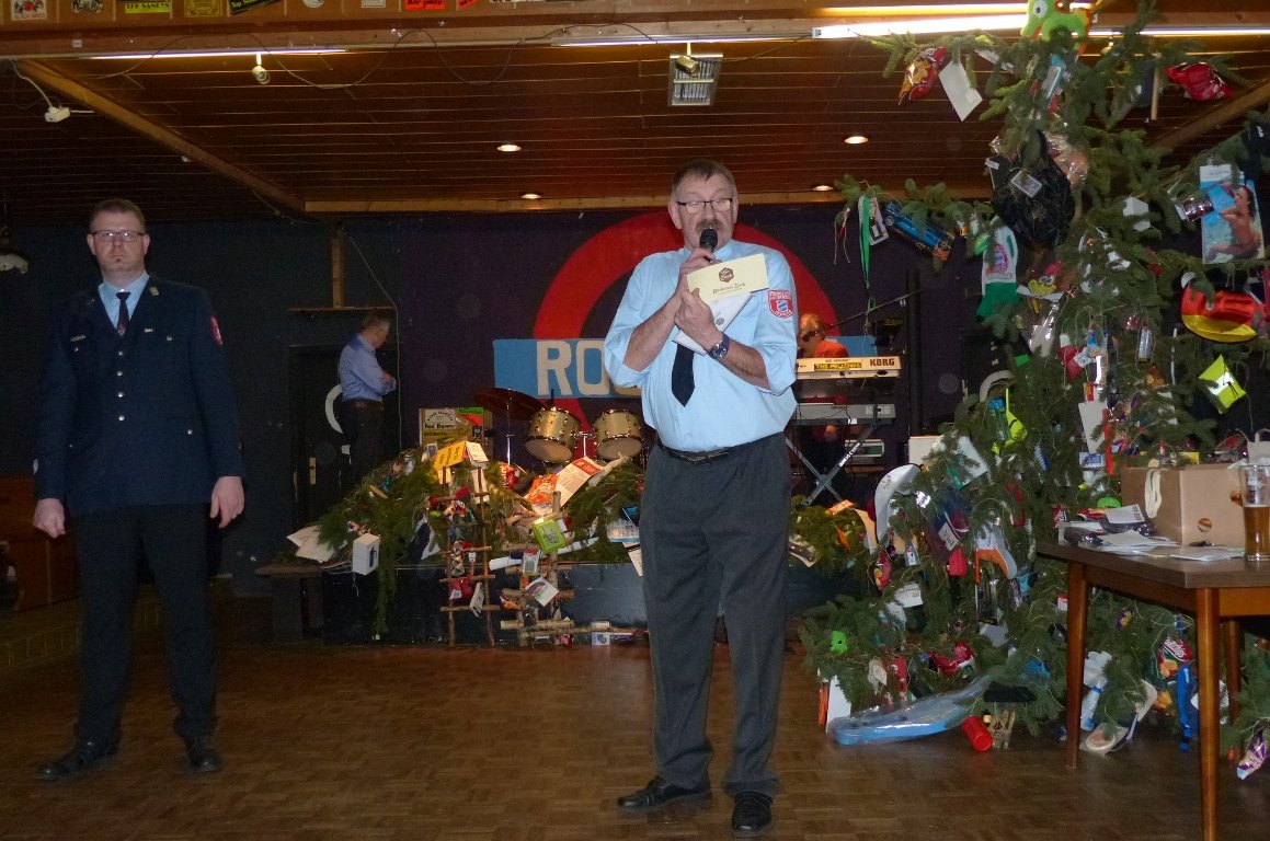 Freiwillige Feuerwehr Neudorf Luhe Oberwildenau Christbaumversteigerung Bilder Hans Meißner1
