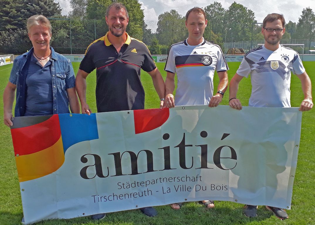 Fussball Jugendfahrt Deutschlang gegen Frankfreich Bild Stadt Tirschenreuth
