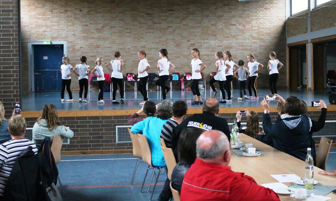 Garde Pressather Faschingsverein Schnuppertraining Kaffeenachmittag (6)