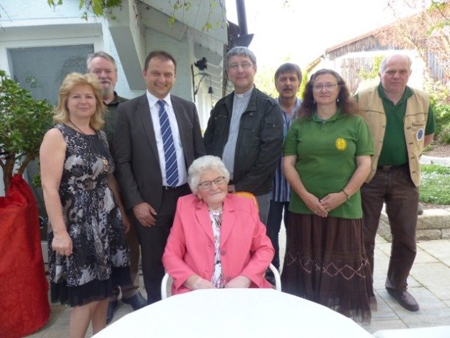 Geburtstag 85 Theresia Kellner Döllnitz Feier Jubiläum Bild Sieglinde Schärtl