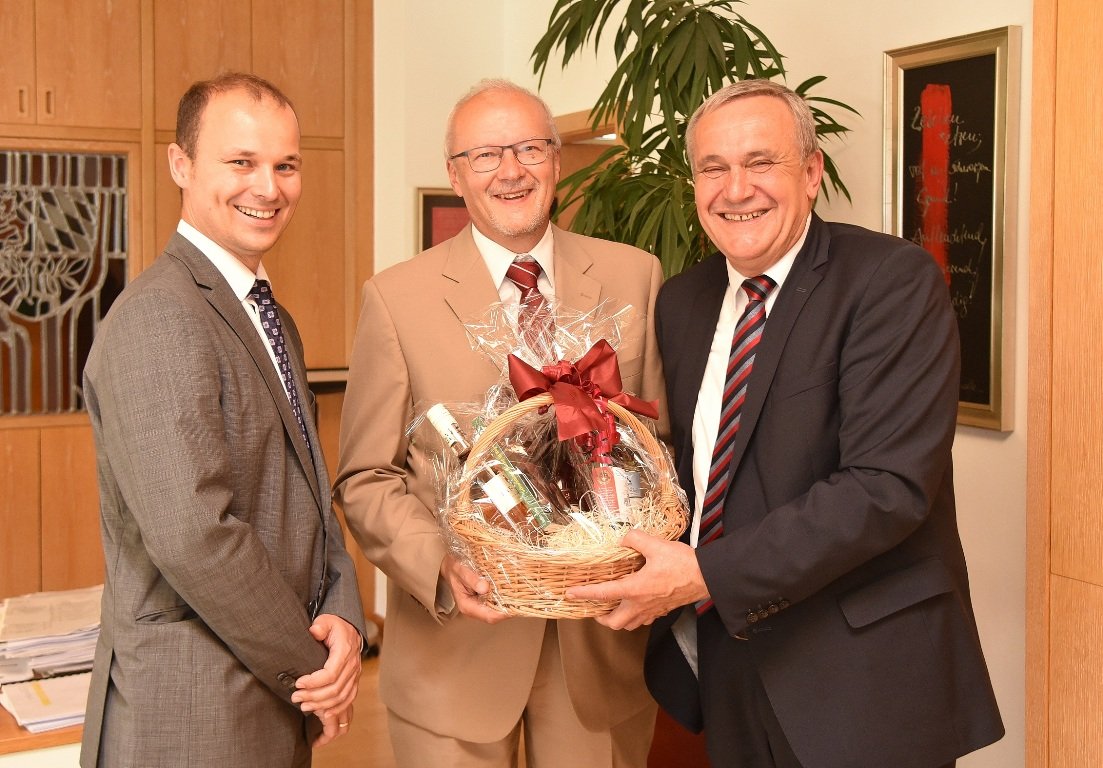 Geschäftsführer Caritas Kreisverband Weiden-Neustadt Bernhard Uhl folgt Daniel Bronold1