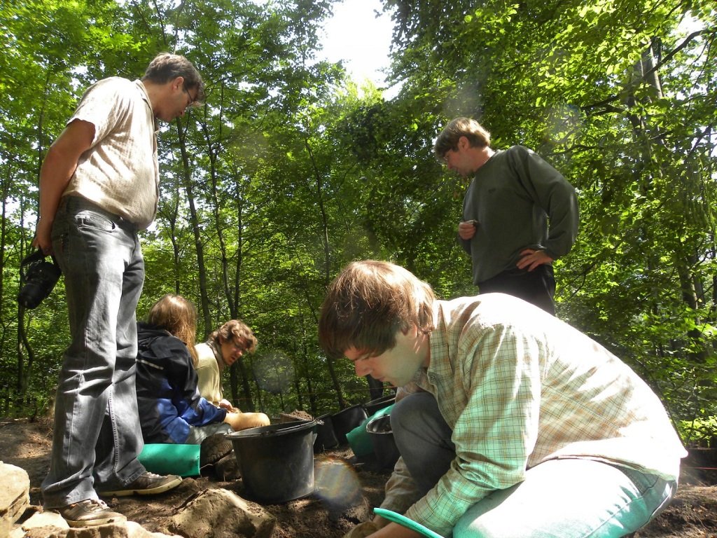 Grabungen Rauher Kulm Neustadt am Kulm Symbol Symbolbild 15