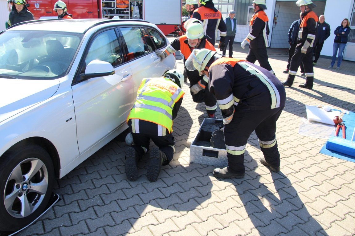 Graser Autos Pressath Feuerwehr Pressath Übung Schulung 01