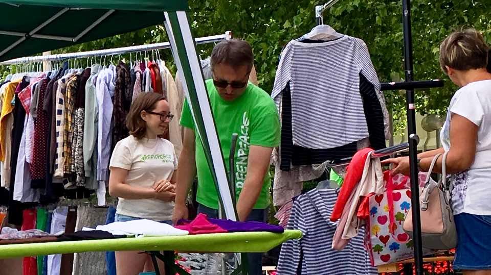 Greenpeace, Kleiderparty (1)