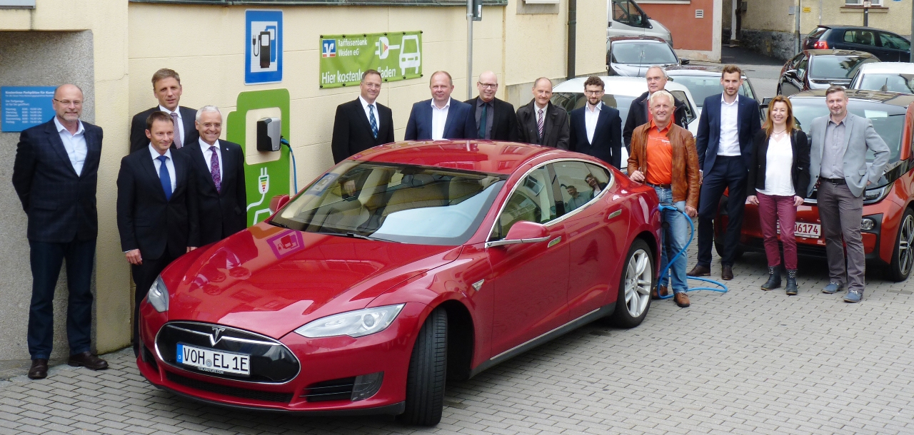 Raiffeisenbank Weiden E-Tankstelle
