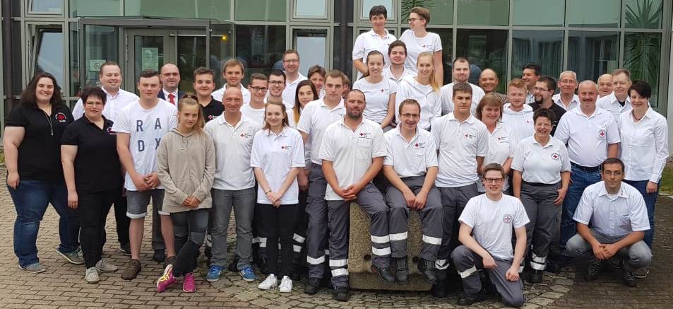 Gruppenbild_mit_Helfern Rettungssanitäter Ausbildung Weiterbildung BRK Kreisverband Weiden und NeustadtWN