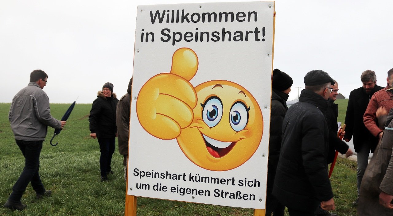 Haselbrunn Flickenteppich Straße Ortsbegehung Gemeindeverbindungsstraße Haselbrunn Großkotzenreuth 3