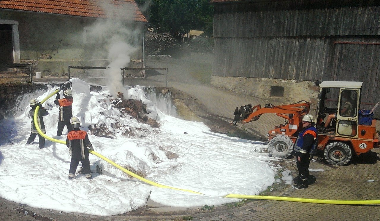 Feuer Misthaufen Erbendorf