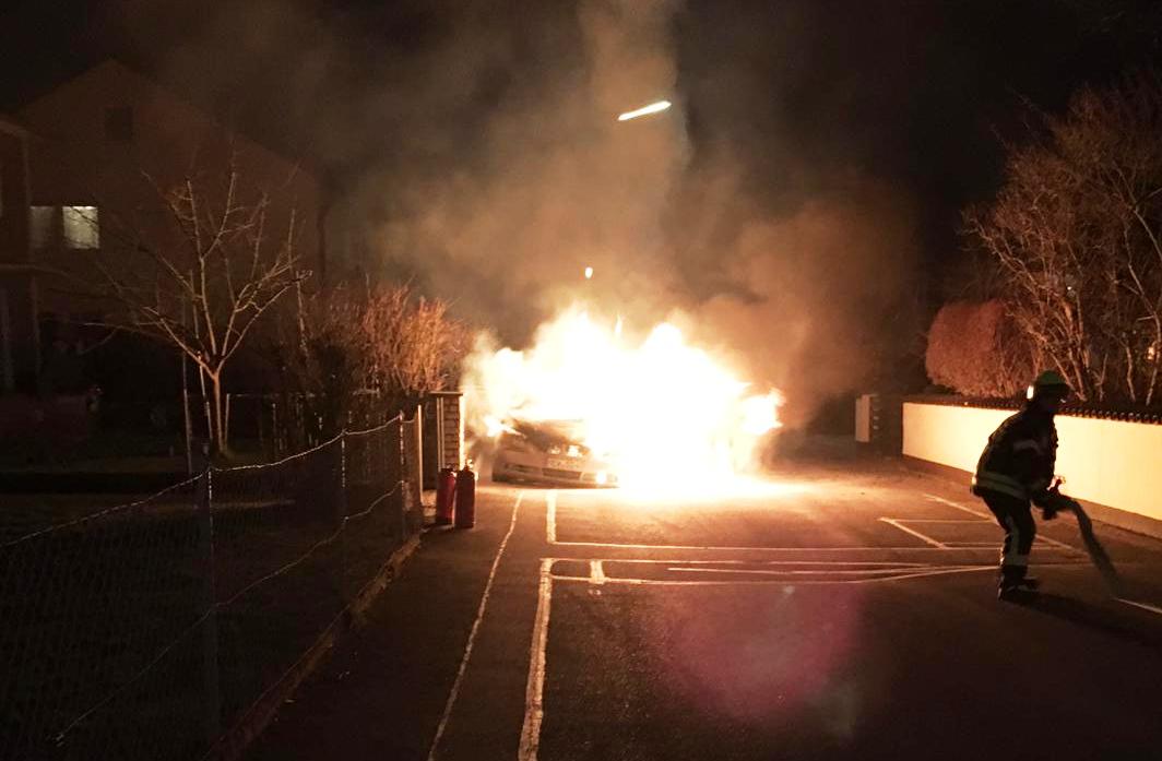 BMW Brand Polizei Etzenricht Feuerwehr