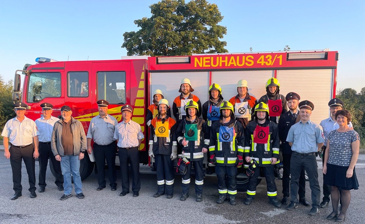 Feuerwehr Neuhaus Leistungsprüfung Abzeichen Gold