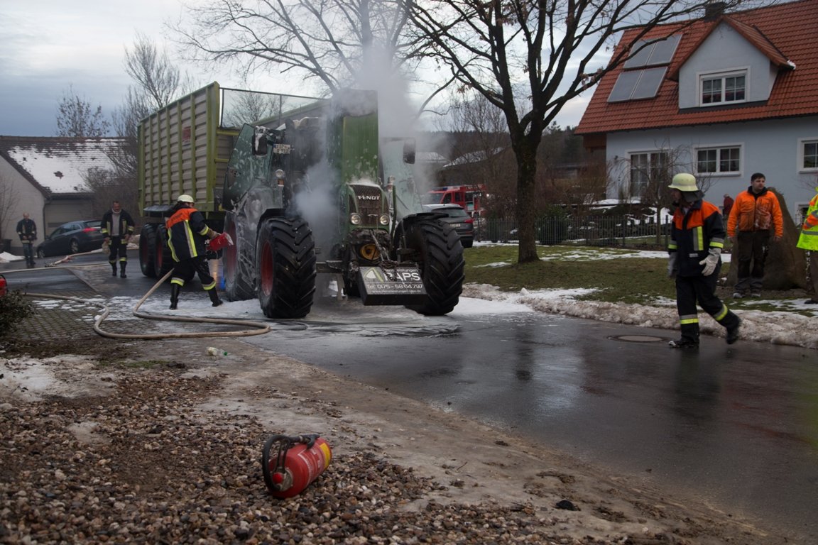Ein Fendt Vario brante am Mittwoch früh in Guttenberg (Stadt Kemnath).