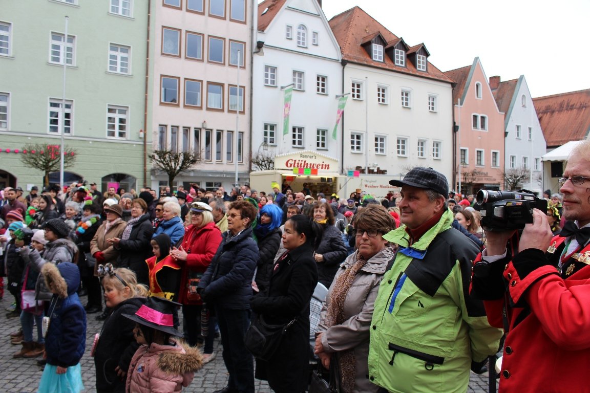 Faschingstreiben Narrhalla Weiden 2017