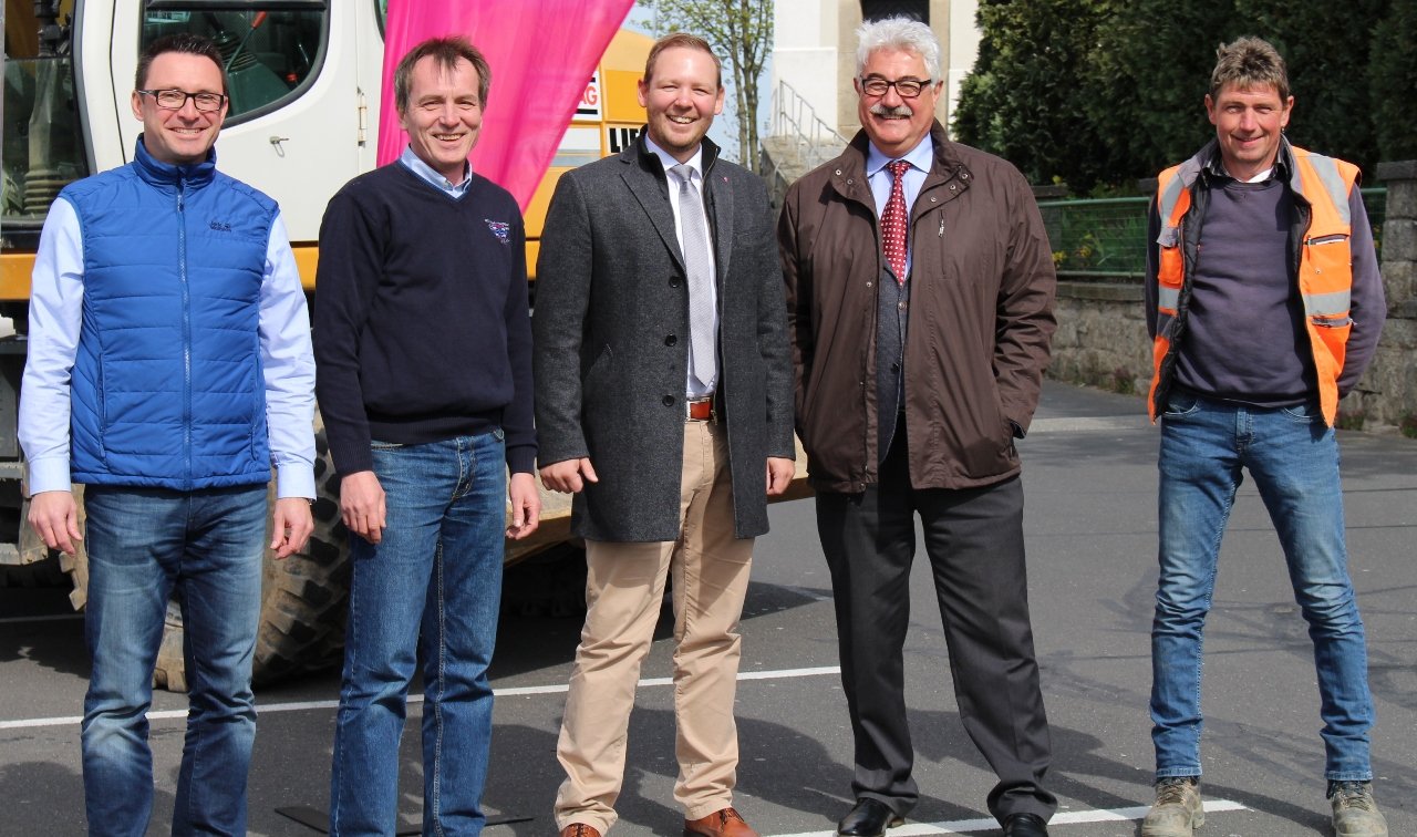 Breitbandausbau Neustadt Telekom Strabag