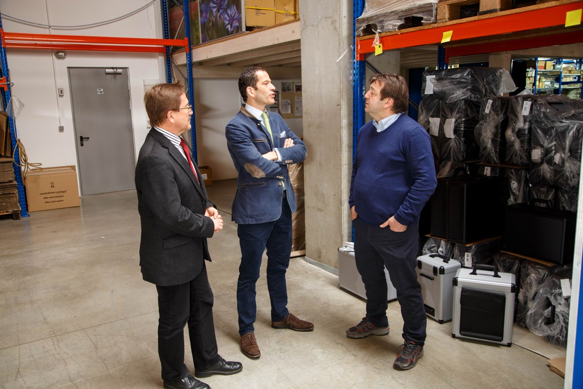 Bundestagsabgeordneter Albert Rupprecht bei KS TechnoCase in Erbendorf