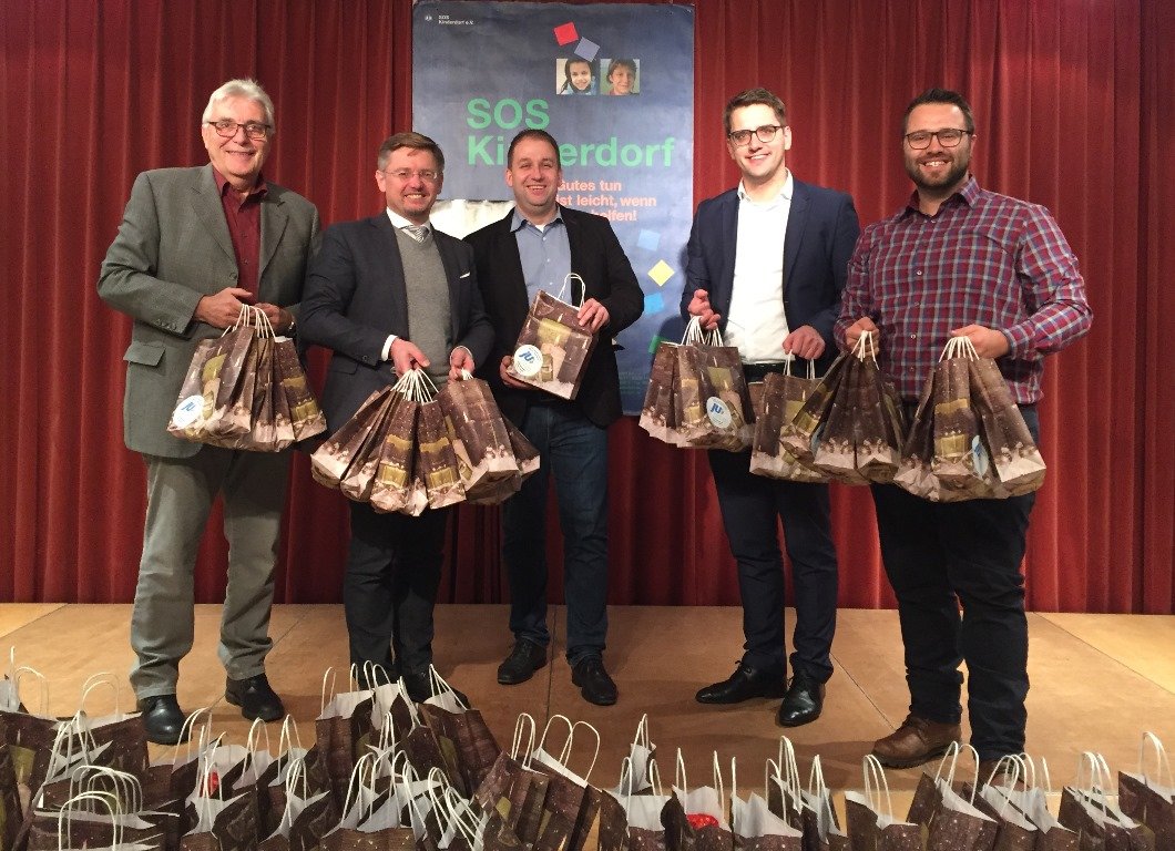 Spendenübergabe, Junge Union Tirschenreuth, CSU, Weihnachten, SOS-Kinderdorf