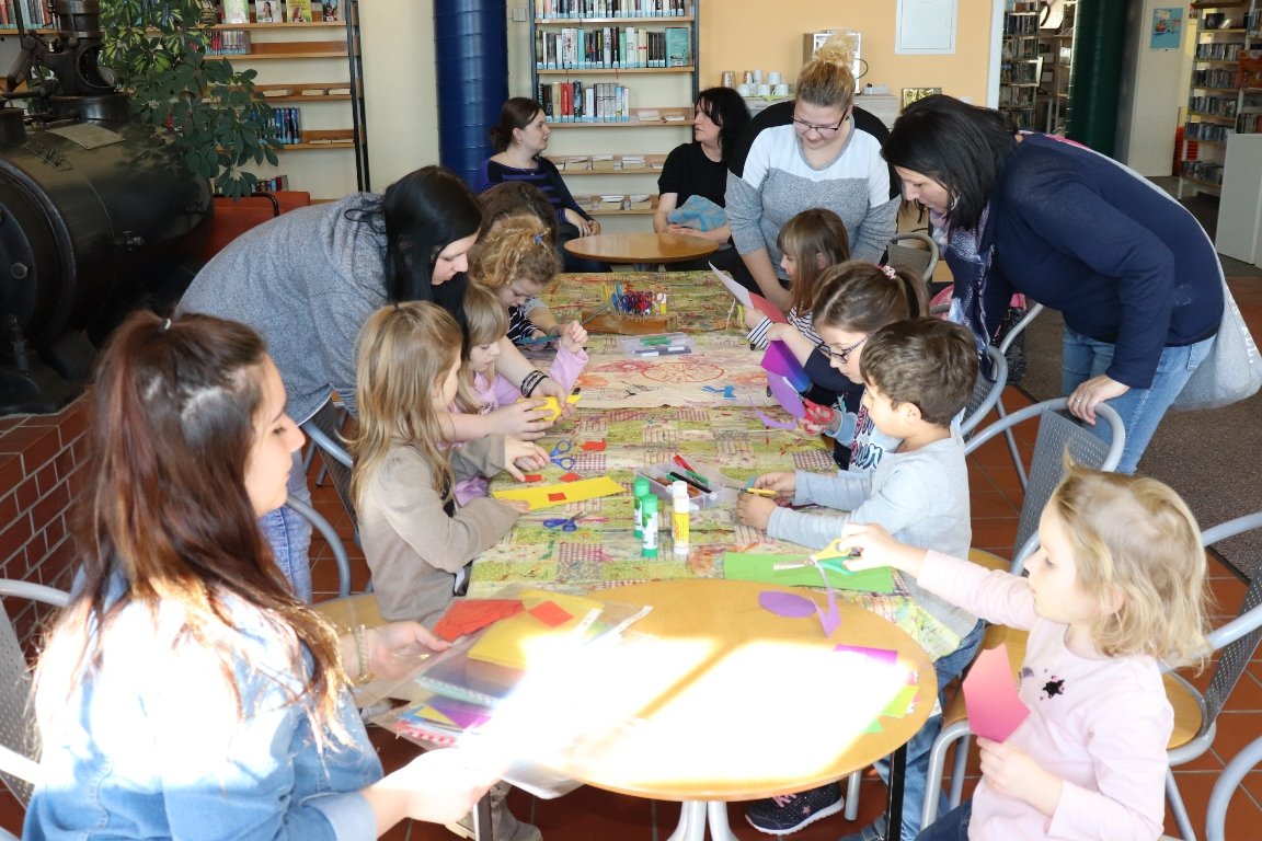 Osteraktion Basteln Stadtbibliothek
