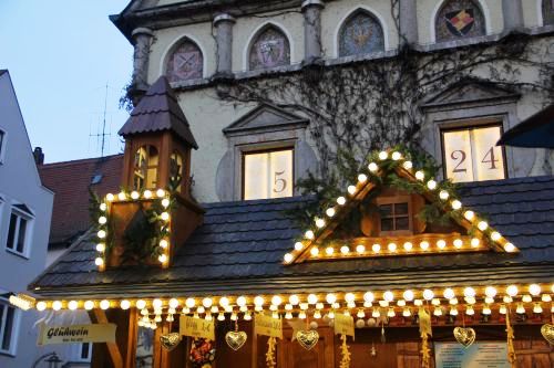Adventskalender Weiden Rathaus Christkindlmarkt