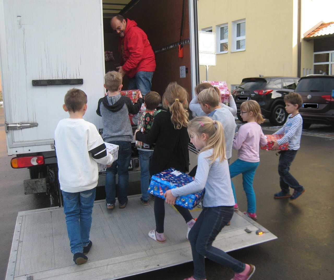 Grundschule Püchersreuth, Geschenke, Weihnachten, Geschenke mit Herz