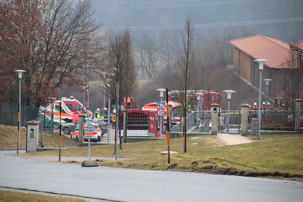 Feuerwehr Brand Parkstein Chemiebrand Firma Witron Einsatzkräfte Bilder Jürgen Masching