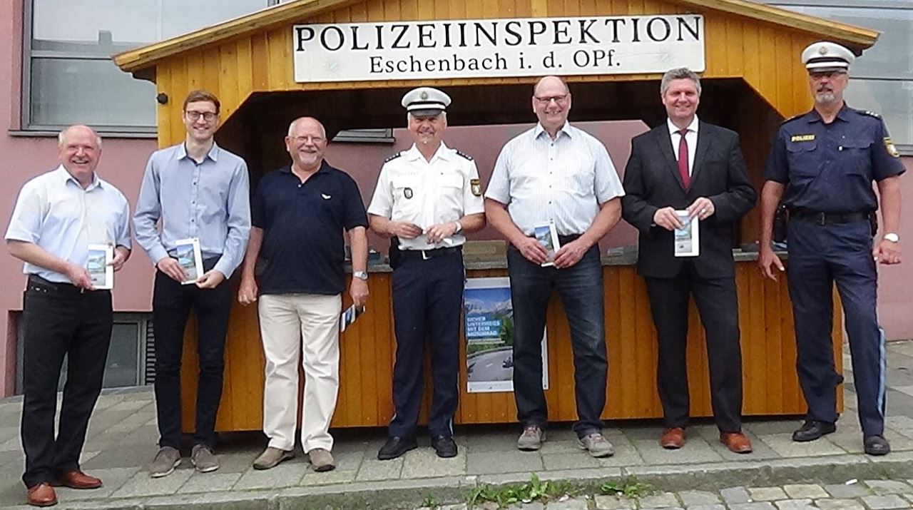 Infostand Sicherheitstag der PI Polizei Eschenbach Bild Jürgen Masching2