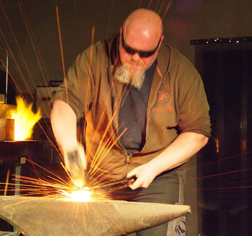 Ingo Müller Naabtal Klinge Advertorial (1)