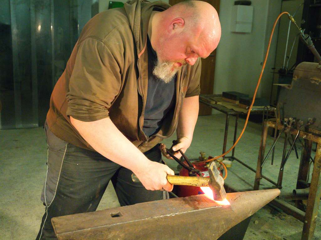 Ingo Müller Naabtal Klinge Advertorial (3)