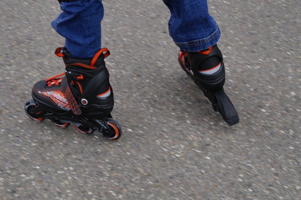 Inliner Inlineskates Skaten Fahren Kind Kinder pixabay