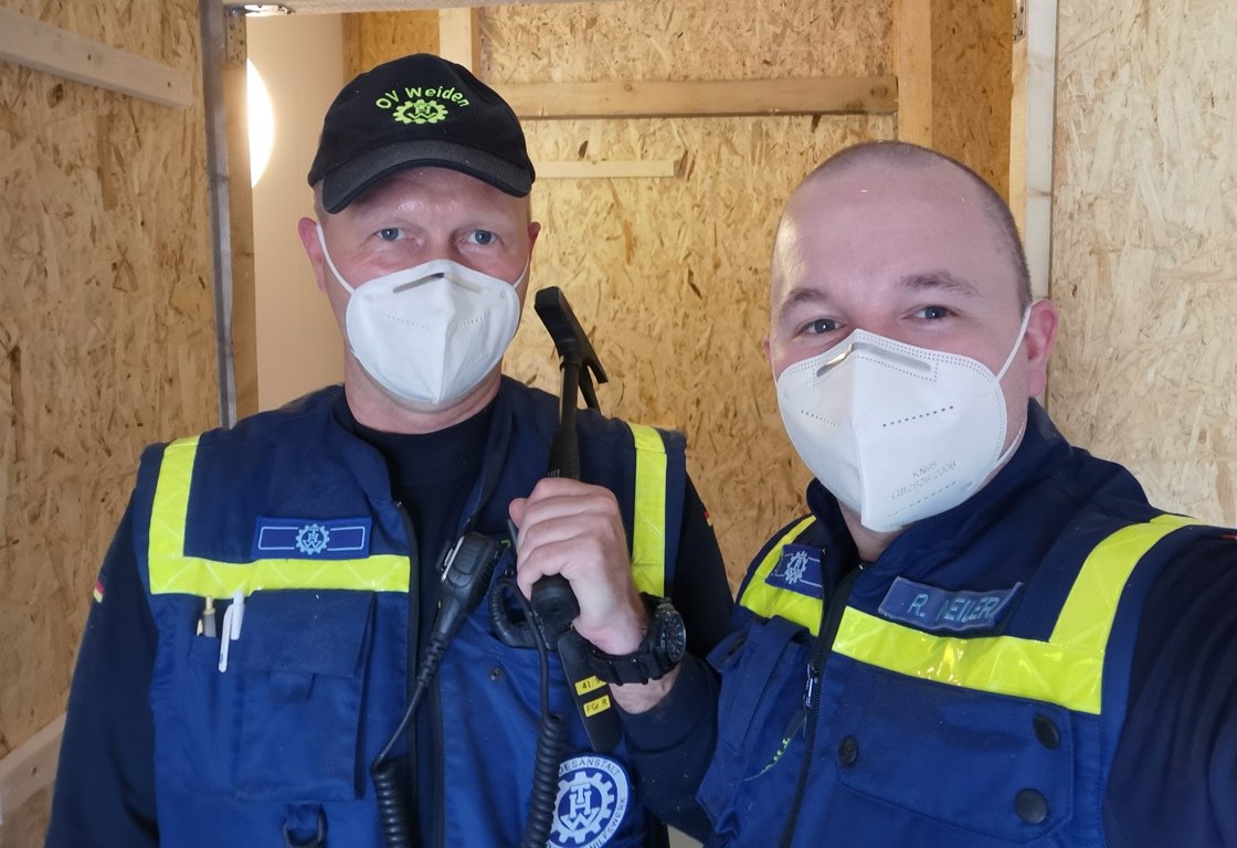 Insolationsschleusen BRK Altenheim Eschenbach THW Weiden Einsatz (3)