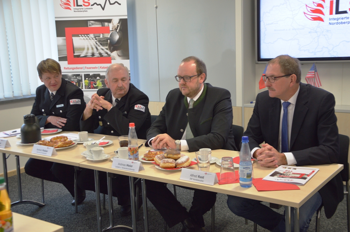 Jahresbericht ILS Integrierte Leitstelle 2016 Notruf (3)