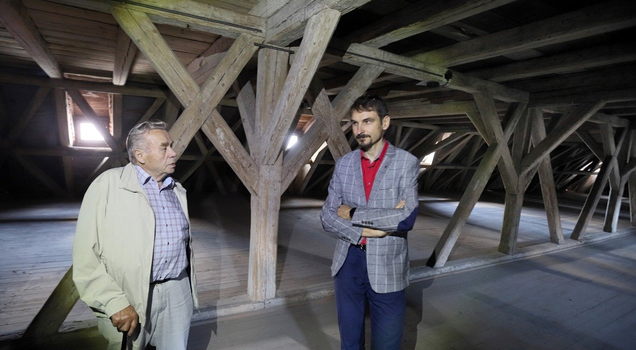 Josef Hauer Parkstein Speicherhaus Cheb Ausstellung Dachstuhlmodelle 0113