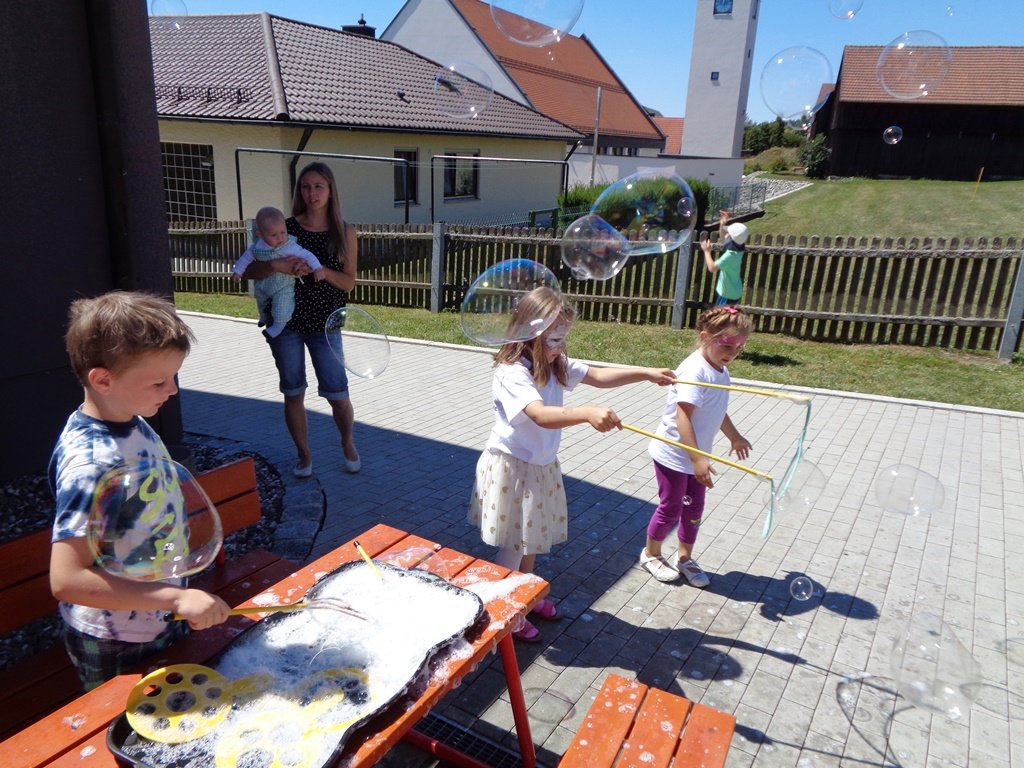 Jubiläum 10 Jahre Kindertagesstätte Löwenzahn Theisseil Letzau Bild Stefanie Peschla2