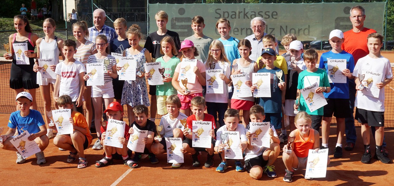 Tennis-Jugend begeistert die Zuschauer