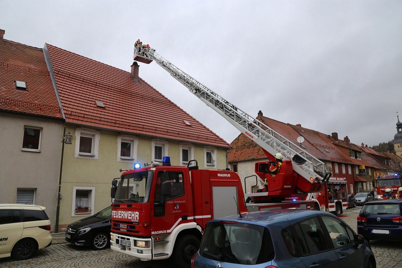 Kaminbrand-Waldeck-Einsatz-Marktplatz-Unterer-markt
