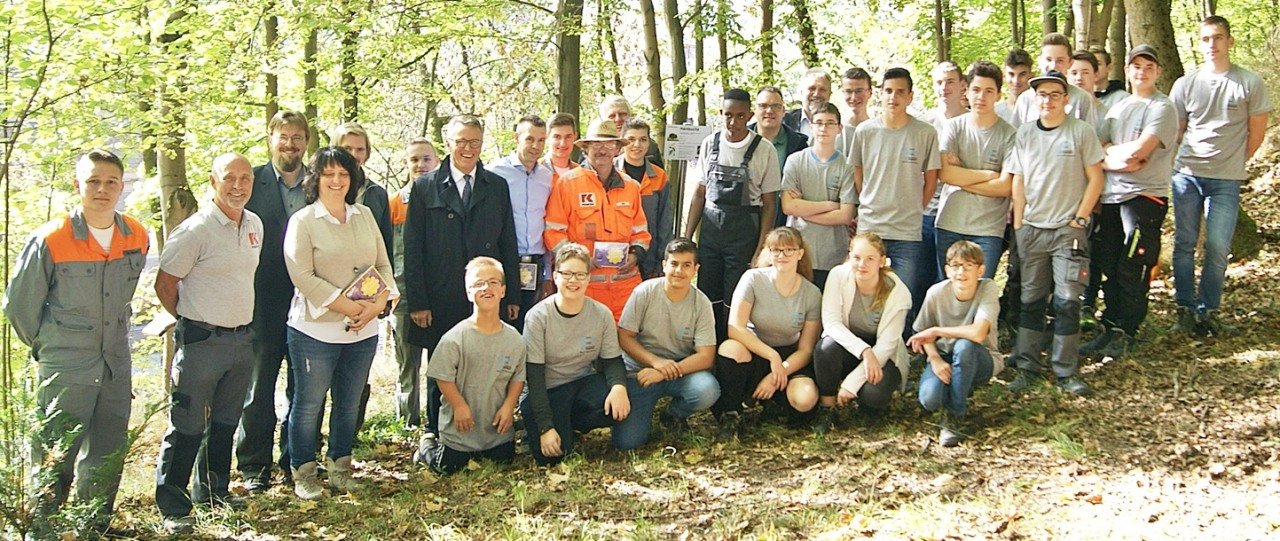 Kassecker_Gruppenbild_am_neuen_Baumlehrpfad_in_Tirschenreuth_kl