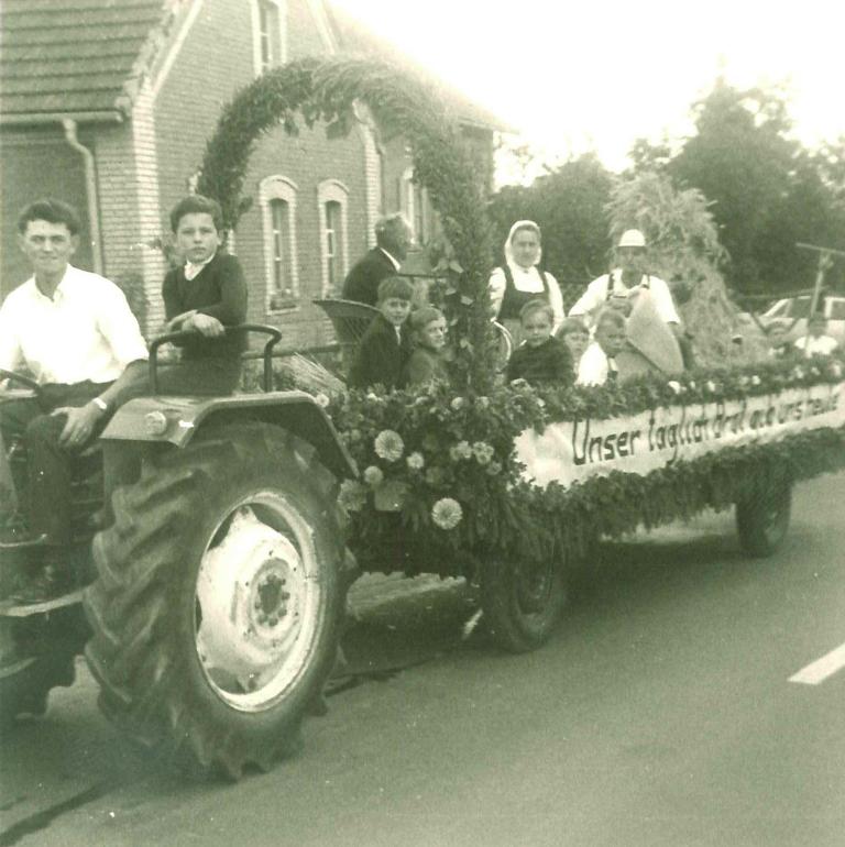 Kastl_Erntedank_5_8_1_Weidner_Weha Kastl Historischer Erntedankumzug 2020
